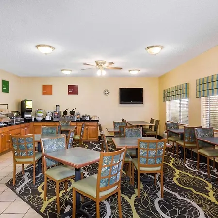 Baymont By Wyndham Billings-3